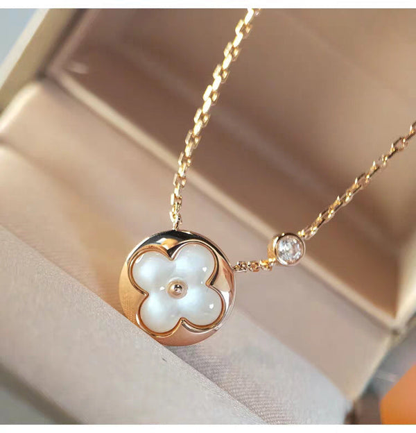 ˇStreet JewelryˇSUN MOP GOLD 1 DIAMOND NECKLACE