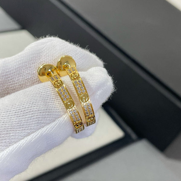 ˇStreet JewelryˇLOVE DIAMOND GOLD HOOP EARRINGS