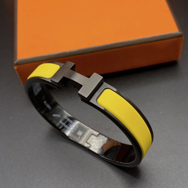 ˇStreet JewelryˇCLIC HM SO BLACK YELLOW BRACELET