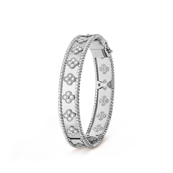 ˇStreet JewelryˇCLOVER BRACELET 8MM DIAMONDS